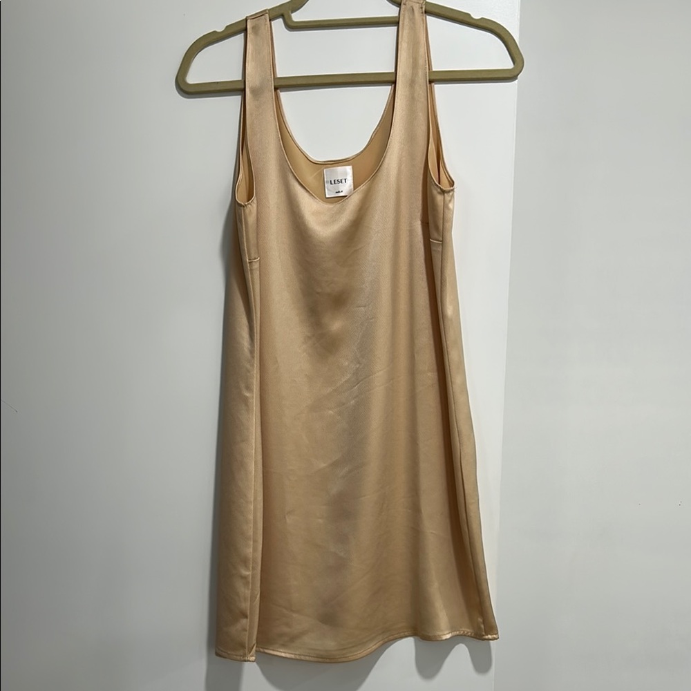 Leset satin dress - size M